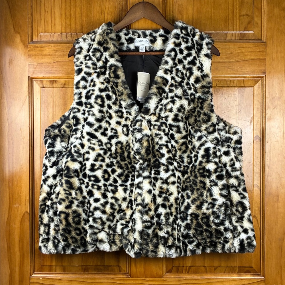Carmen Marc Valvo Snow Leopard Faux Fur Vest Plus Size 1X TG NWT Animal Print